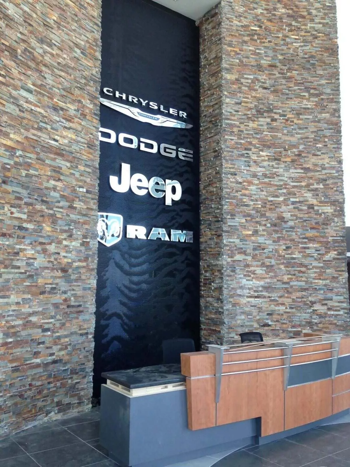 Dodge dealership rosemont illinois0a